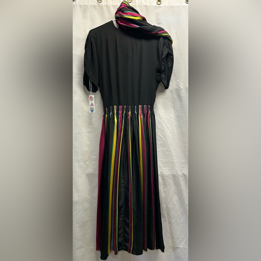 Vintage 1940’s dress size medium